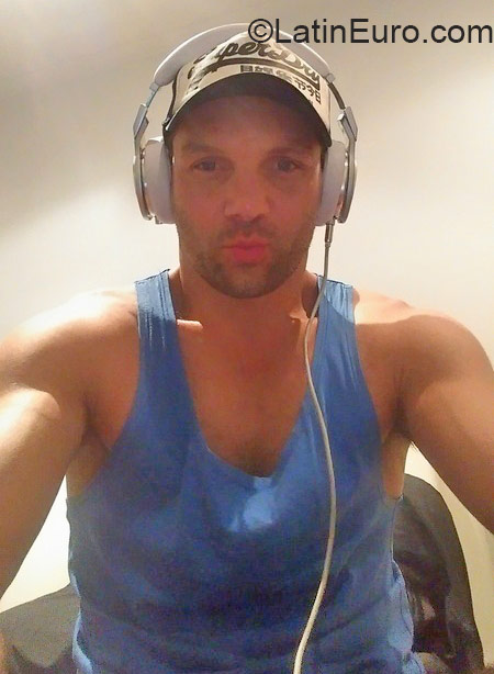 Date this foxy Australia man MrKymmyWhite37 from Adelaide AU280