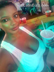 young Dominican Republic girl Sehirys from Santo Domingo DO22402