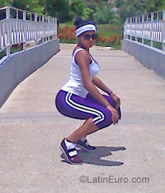 Date this voluptuous Venezuela girl Maria from Puerto la cruz VE523