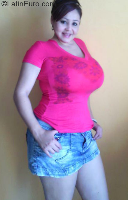 Date this gorgeous Colombia girl Gina from Cartagena CO21639