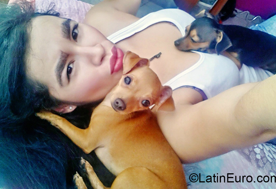 Date this gorgeous Colombia girl Stefania from Medellin CO17560