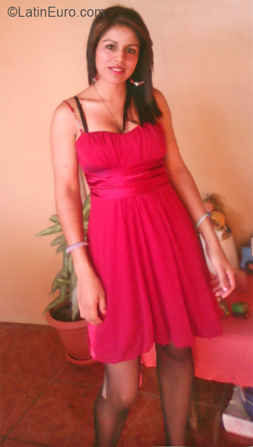 Date this tall Honduras girl Fernanda from Tegucigalpa HN1552