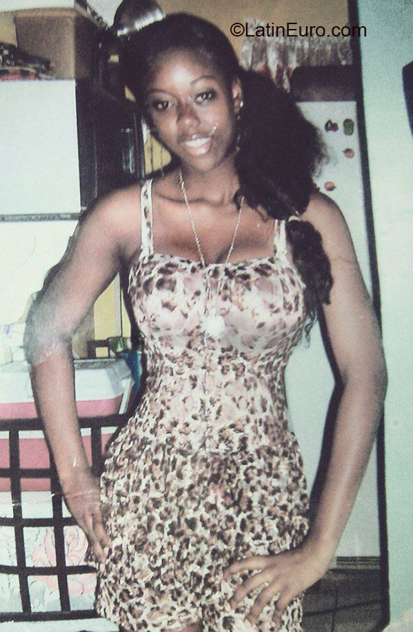 Date this passionate Jamaica girl Kayla from Kingston JM2083