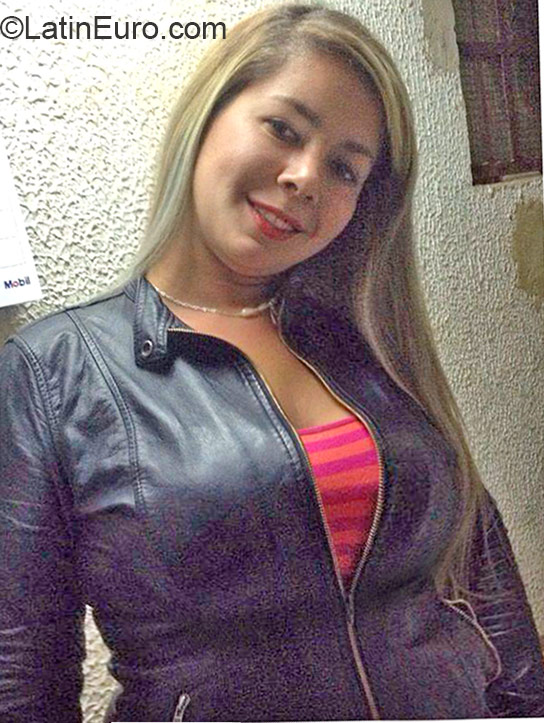 Date this young Colombia girl Eliana from Bogota CO17677