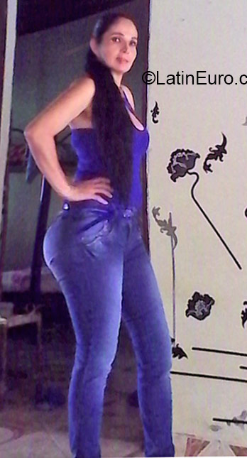 Date this good-looking Colombia girl Marisol from Medellin CO17696