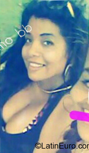 Date this hard body Panama girl Omairia from Panama City PA633