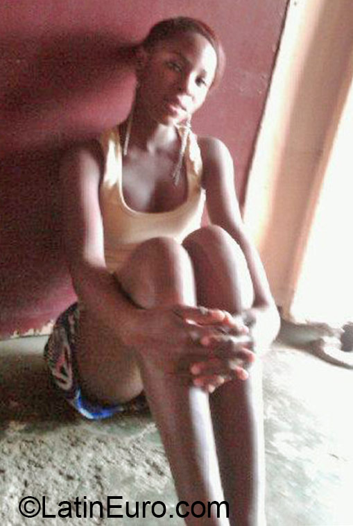 Date this gorgeous Dominican Republic girl Francie from Villa vasquez DO22618