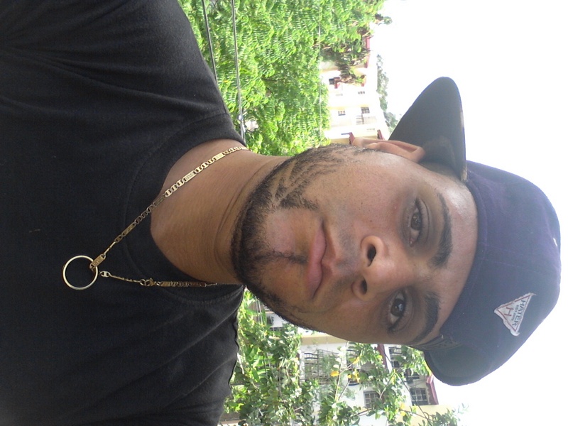 Date this beautiful Dominican Republic man NEYKER from Santo Domingo DO22770