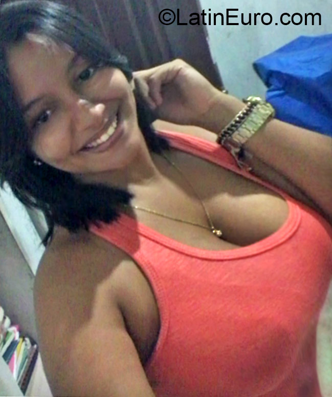 Date this sensual Dominican Republic girl Liseoite from salcedo DO22806