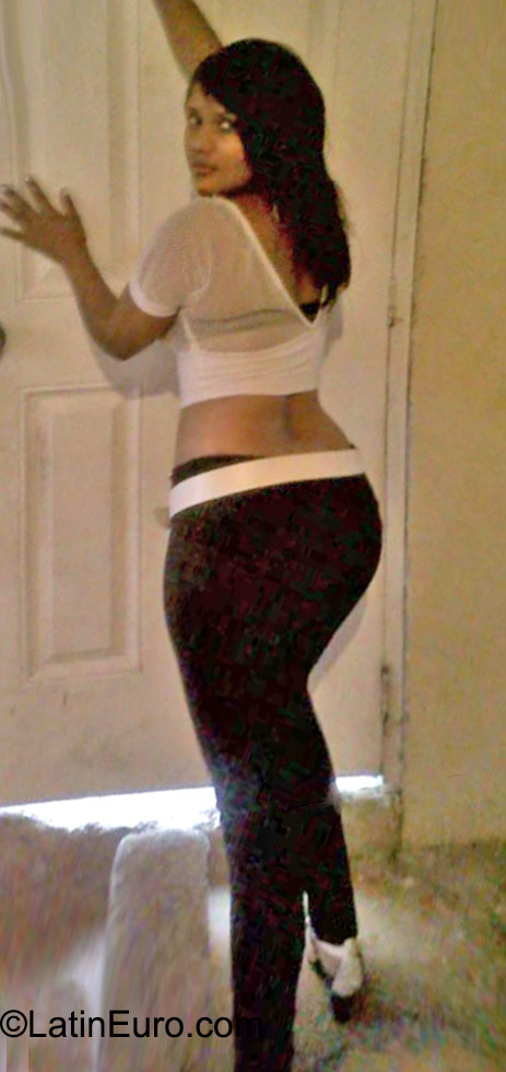 Date this passionate Dominican Republic girl Ana from Santo Domingo DO22864