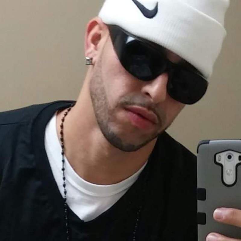 Date this lovely United States man Deedinero from Jacksonville US16372