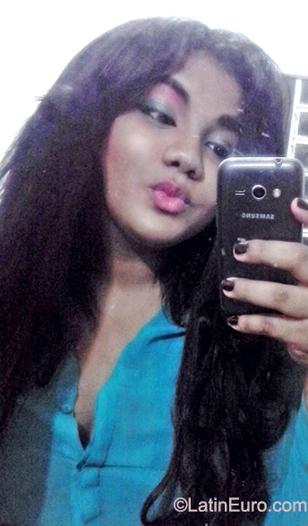 Date this young Brazil girl Raysa from Recife BR9421