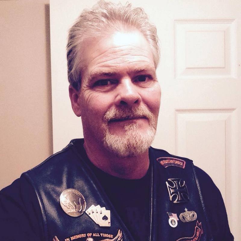 Date this delightful United States man Race82590 from Belleview US16374