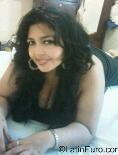 Date this delightful Honduras girl Aracely from San Pedro Sula HN1632