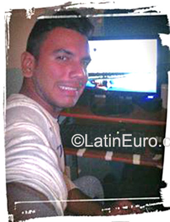 Date this lovely Venezuela man Jonas from Valencia VE600