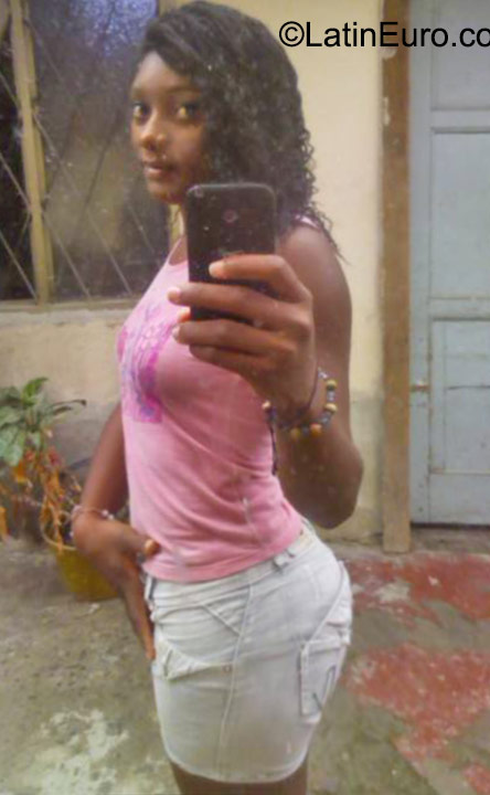 Date this fun Colombia girl Lucero from Popayan CO17868