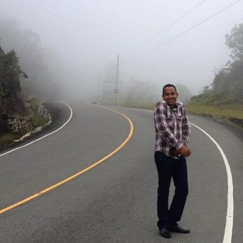 Date this sultry United States man Euris from 35 US16395