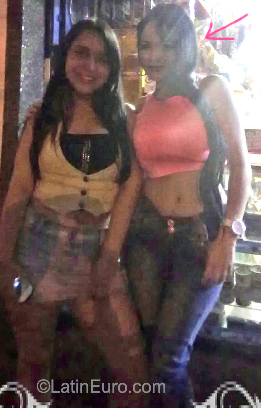 Date this athletic Colombia girl Joanna from Medellin CO17906