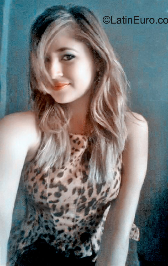 Date this fun Honduras girl Yosalin from Tegucigalpa HN1667