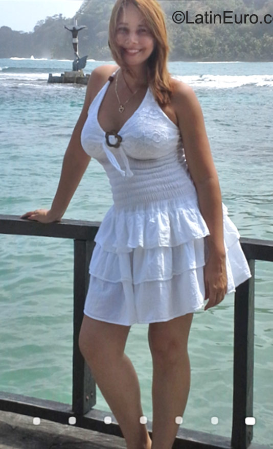 Date this athletic Panama girl Giseala from Panama City PA695