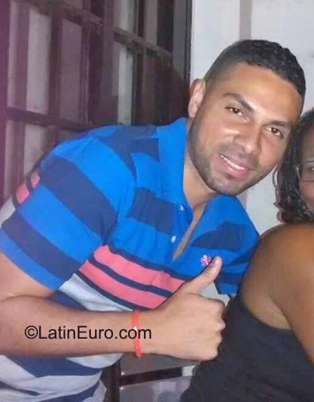 Date this hot Colombia man Jhonathan from Cali CO18042