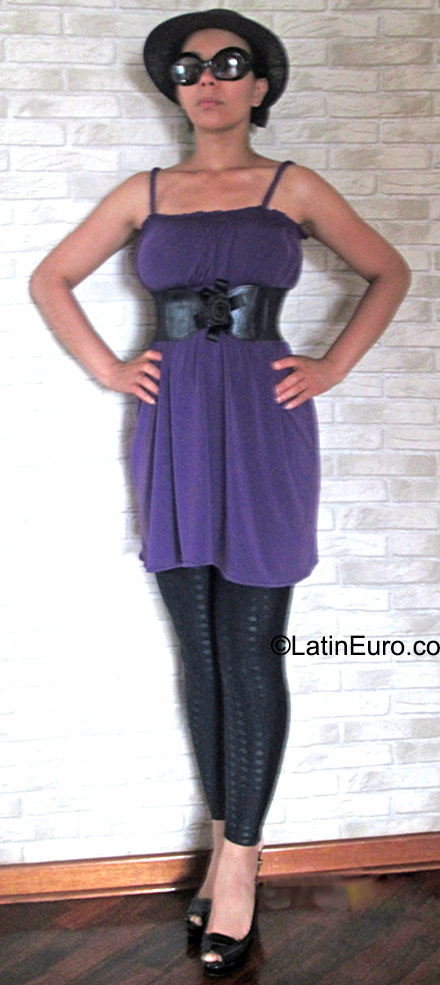 Date this cute Peru girl Marisa from Lima PE1071