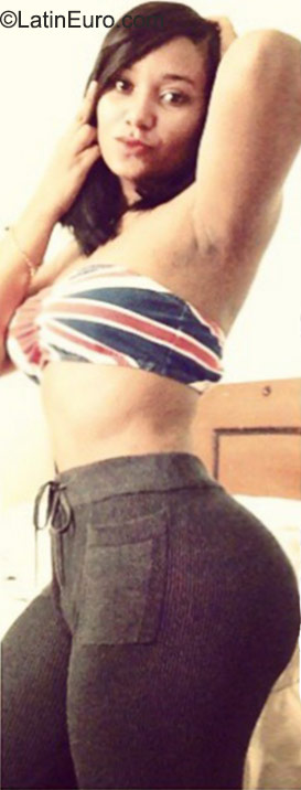 Date this georgeous Dominican Republic girl Arleny elizabet from Santiago DO23331