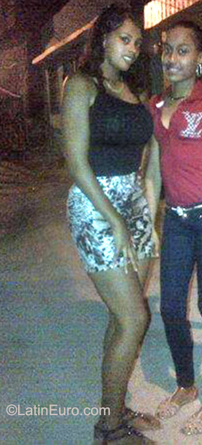 Date this tall Dominican Republic girl Liliana from Santo Domingo DO23380