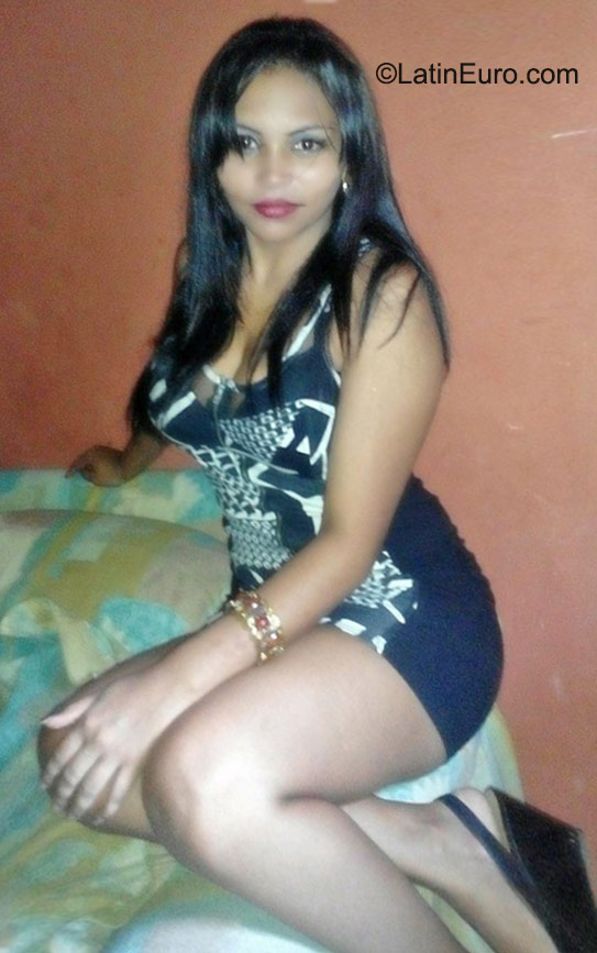 Date this delightful Honduras girl Daniela from La Ceiba HN1724