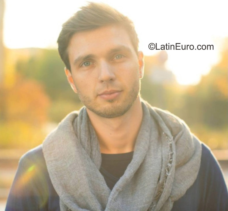 Date this hot Germany man Sephirot85 from Berlin DE378