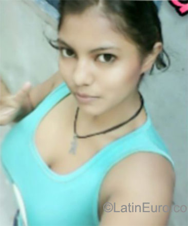 Date this athletic Honduras girl Karen from san pedro sula HN1728