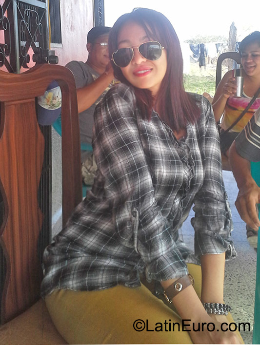 Date this lovely Honduras girl Paty from Tegucigalpa HN1738