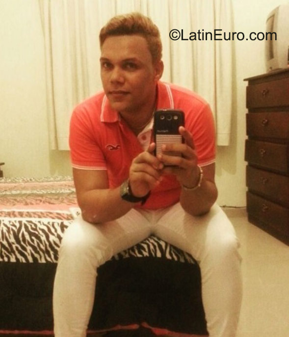 Date this charming Dominican Republic man Jose miguel from Punta Cana DO23538