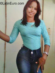 attractive Dominican Republic girl Laudie from Santo Domingo DO23687