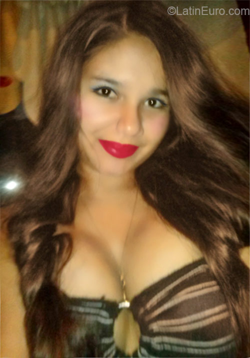 Date this foxy Honduras girl Rita from Olanchito HN1791