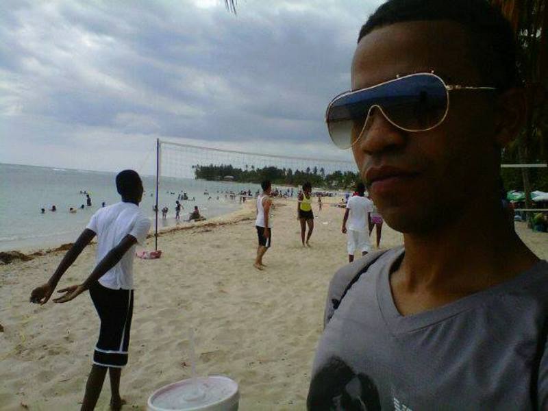 Date this charming Dominican Republic man Luis from Santo Domingo DO23778
