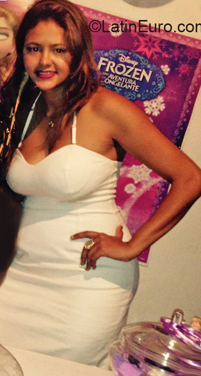 Date this funny Brazil girl Cristiane from Teixeira BR9496