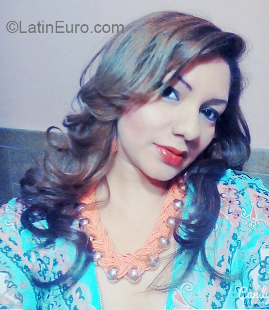 Date this sultry Honduras girl Janeth from San Pedro Sula HN1969