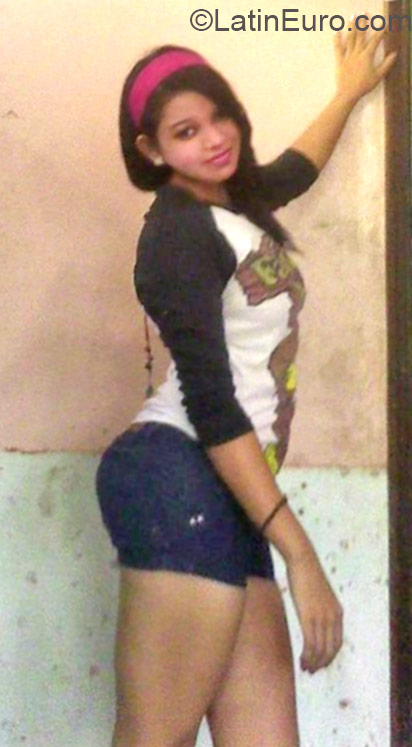 Date this tall Honduras girl Genia from La Ceiba HN1838