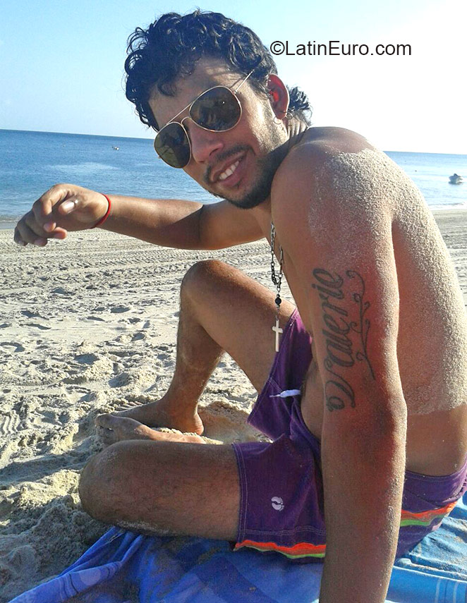 Date this hot Panama man Tony from Panama City PA768