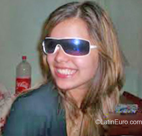 Date this nice looking Honduras girl Kenia from Choluteca HN1846