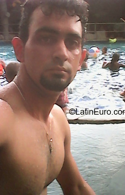 Date this georgeous Panama man Gera from Panama City PA786