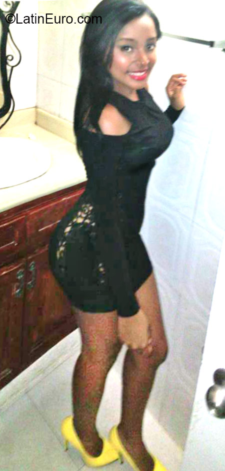 Date this funny Dominican Republic girl Angelica from Puerto Plata DO24224