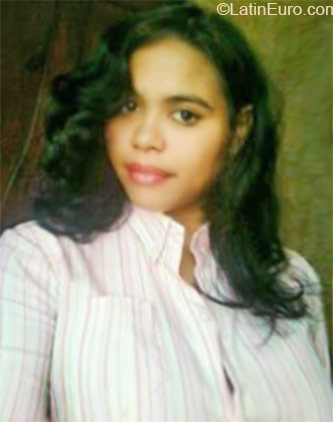 Date this exotic Dominican Republic girl Yamile from Santo Domingo DO24249