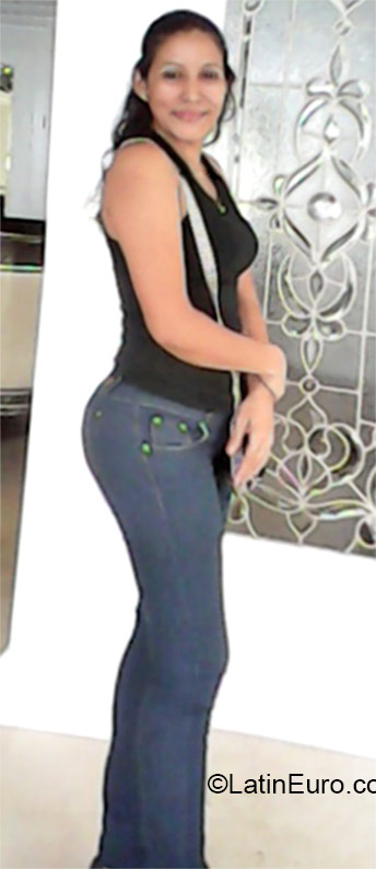 Date this athletic Panama girl Maria from Panama City PA819