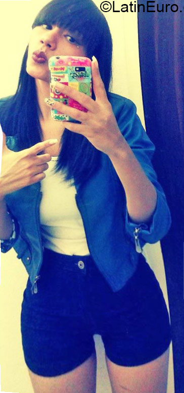 Date this voluptuous Brazil girl Aline from Juazeiro BR9540