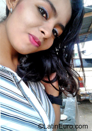 Date this tall Honduras girl Marina from Tela HN1897