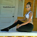 tall Dominican Republic girl Yahira from Santo Domingo DO24378