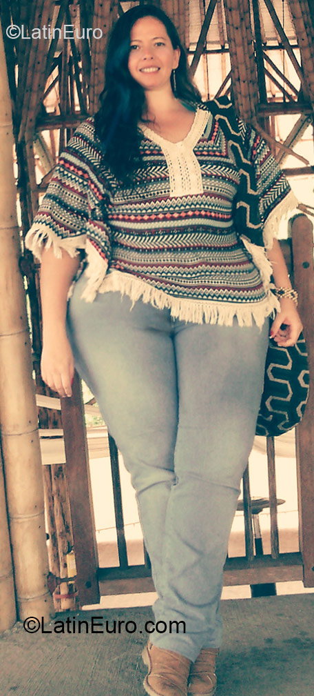 Date this athletic Colombia girl Paula from Manizales CO18443