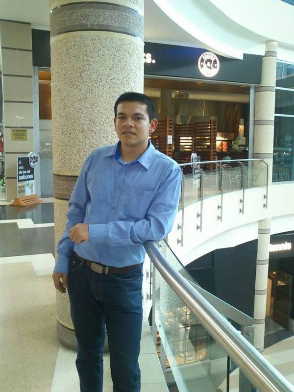 Date this gorgeous Colombia man Diomar Antonio from Bogota CO18478